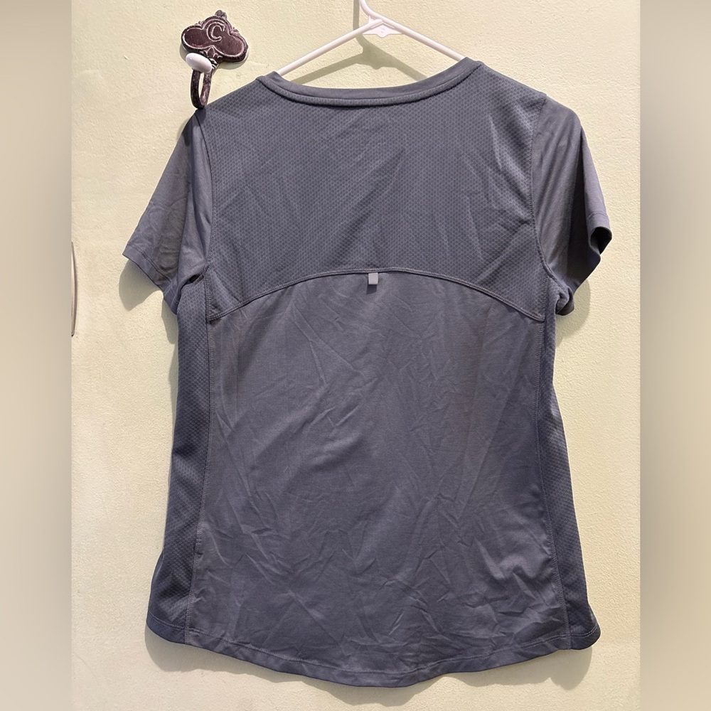 L.L. Bean Women's Gray Short Sleeve Top - Picture 7 of 11